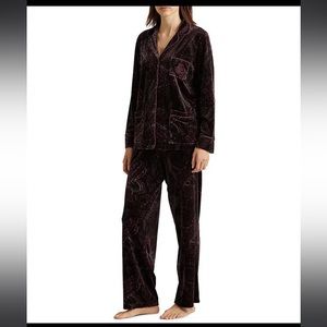 EUC Lauren Ralph Lauren Paisley Velvet sleep set pajamas. No drawcord. Size M